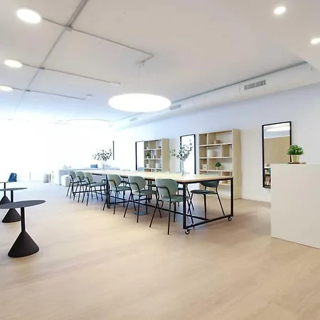 Vanian Gardens Penthouse אסטפונה