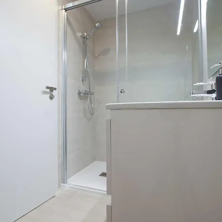 Vanian Gardens Penthouse * אסטפונה