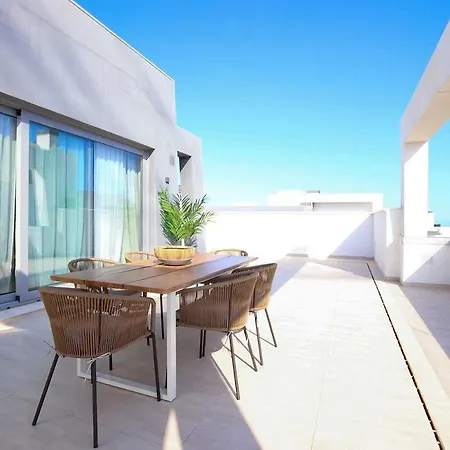 Vanian Gardens Penthouse * אסטפונה