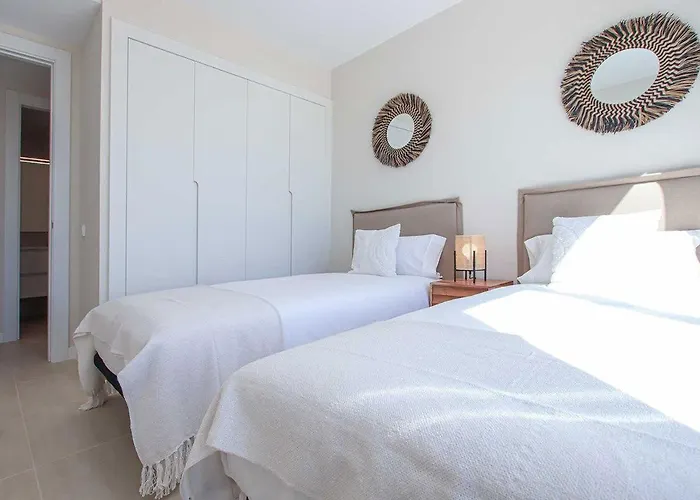 Vanian Gardens Penthouse Apartment