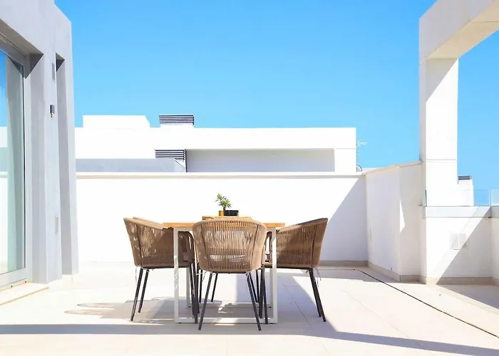 Vanian Gardens Penthouse Apartment Estepona