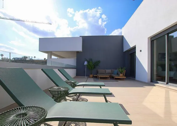 Vanian Gardens Penthouse Apartment